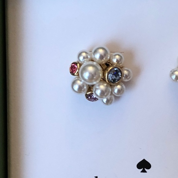 Kate Spade Pearl Caviar Cluster Stud Earrings Crystal Accents NWT & Box - Picture 9 of 14